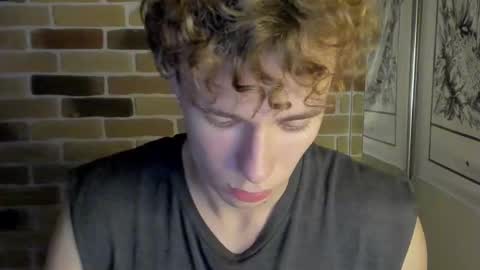 Snapshot of idkiww chatting on 15, 9, 2025 yo online show from 15, 9, 2025