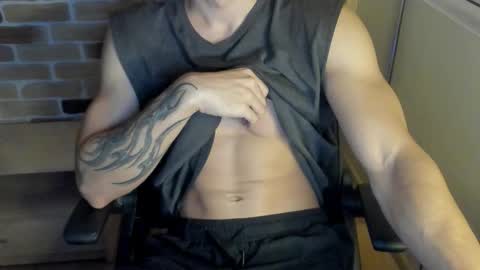 Snapshot of idkiww chatting on 9, 10, 2025 yo online show from 9, 10, 2025