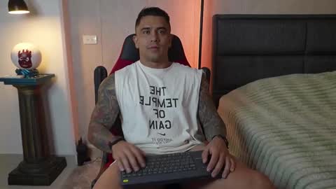 Snapshot of igor_scott chatting on 20, 11, 2025 Igor scott online show from 20, 11, 2025