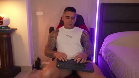 Snapshot of igor_scott chatting on 18, 12, 2025 Igor scott online show from 18, 12, 2025