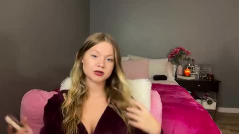 Snapshot of iheartcassie2844 chatting on 22, 10, 2025 cassie online show from 22, 10, 2025