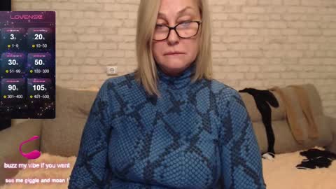 IlariaCetoi online show from 6, 1, 2025