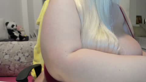 Snapshot of ilikefacial chatting on 30, 1, 2025 Bamby online show from 30, 1, 2025