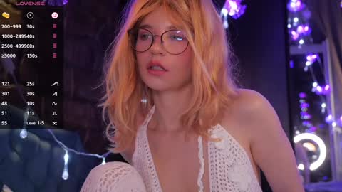 Lindsey and Candice online show from 22, 12, 2025