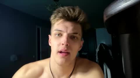 Snapshot of ilyahrr chatting on 22, 3, 2026 ilyahrr online show from 22, 3, 2026