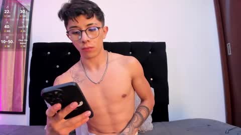 IM  THOMAS online show from 11, 12, 2024