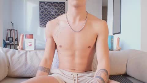 IM  THOMAS online show from 17, 9, 2025
