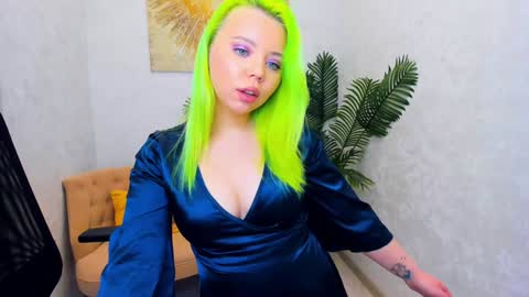 Snapshot of im__youre_sunshine chatting on 1, 2, 2025 Roxy online show from 1, 2, 2025