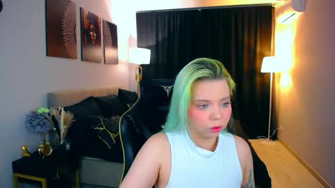 Snapshot of im__youre_sunshine chatting on 6, 10, 2025 Roxy online show from 6, 10, 2025