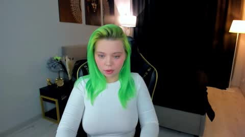 Snapshot of im__youre_sunshine chatting on 15, 10, 2025 Roxy online show from 15, 10, 2025