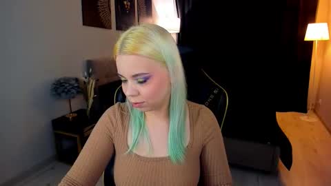 Snapshot of im__youre_sunshine chatting on 23, 11, 2025 Roxy online show from 23, 11, 2025