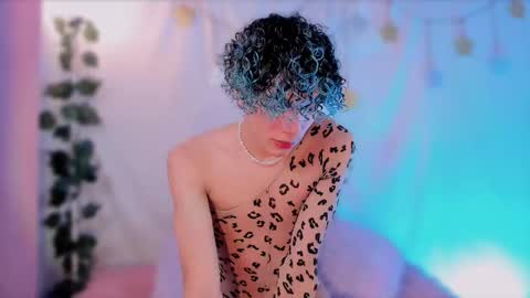 Snapshot of im_alejo chatting on 4, 10, 2025 Alejo independent model online show from 4, 10, 2025