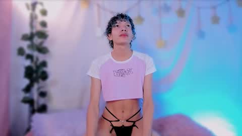 Snapshot of im_alejo chatting on 19, 10, 2025 Alejo independent model online show from 19, 10, 2025