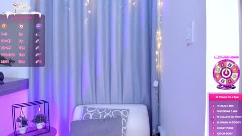 Snapshot of im_antonia chatting on 28, 12, 2024 LUCY online show from 28, 12, 2024