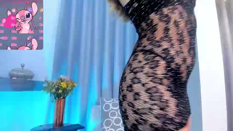 Snapshot of im_antonia chatting on 10, 2, 2025 LUCY online show from 10, 2, 2025