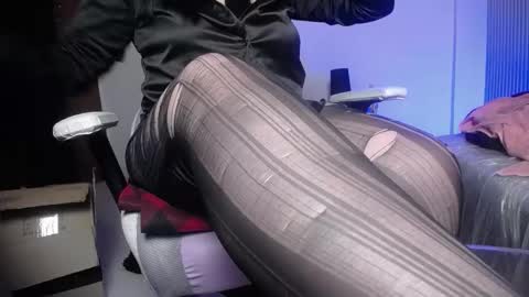 im_bunny__ online show from 11, 11, 2025