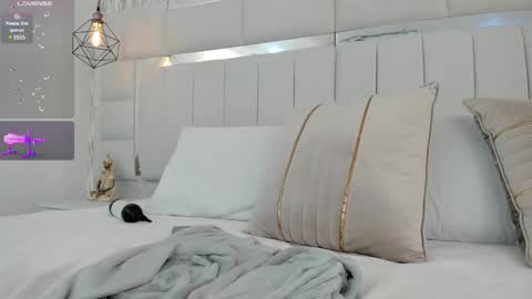 DAHLIA online show from 24, 12, 2024