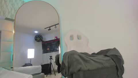 DAHLIA online show from 14, 9, 2025