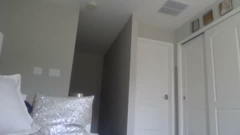 weet exy Cougar online show from 8, 4, 2026