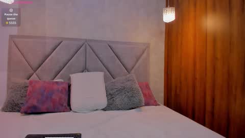 Manu  online show from 17, 12, 2025