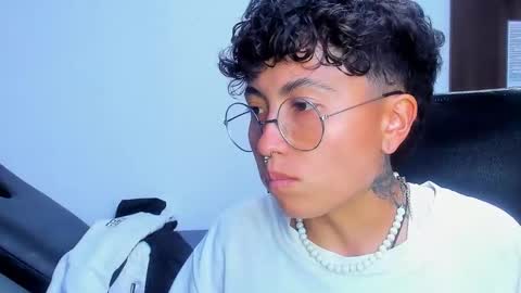 Snapshot of im_mathias chatting on 17, 2, 2026 mathias online show from 17, 2, 2026