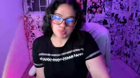 mei mei uwu online show from 11, 3, 2026