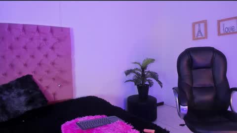 Snapshot of im_ralff chatting on 19, 2, 2026 RALF online show from 19, 2, 2026