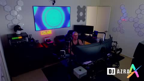 Snapshot of imdjazra chatting on 31, 12, 2024 DJ Azra online show from 31, 12, 2024