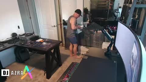 Snapshot of imdjazra chatting on 3, 3, 2025 DJ Azra online show from 3, 3, 2025