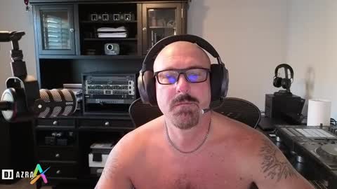 Snapshot of imdjazra chatting on 2, 10, 2025 DJ Azra online show from 2, 10, 2025