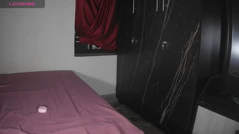 Snapshot of imlovelyrose chatting on 9, 11, 2025 ROSE online show from 9, 11, 2025