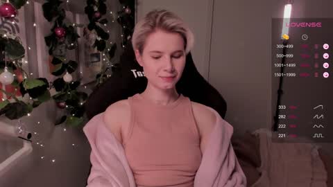 Snapshot of imnotmia chatting on 22, 12, 2024 Mia online show from 22, 12, 2024