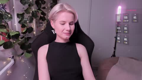 Snapshot of imnotmia chatting on 22, 1, 2025 Mia online show from 22, 1, 2025