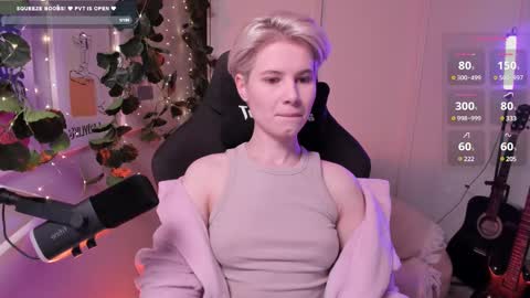 Snapshot of imnotmia chatting on 9, 2, 2025 Mia online show from 9, 2, 2025