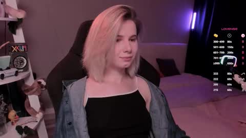 Snapshot of imnotmia chatting on 6, 3, 2026 Mia online show from 6, 3, 2026