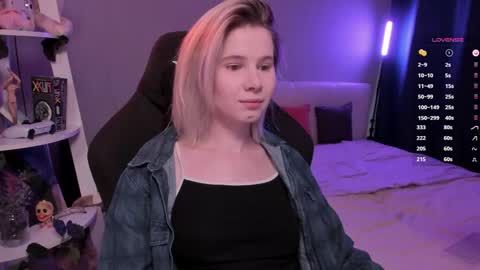 Snapshot of imnotmia chatting on 23, 3, 2026 Mia online show from 23, 3, 2026