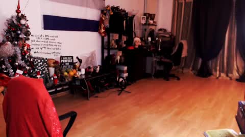 Empress online show from 11, 1, 2025