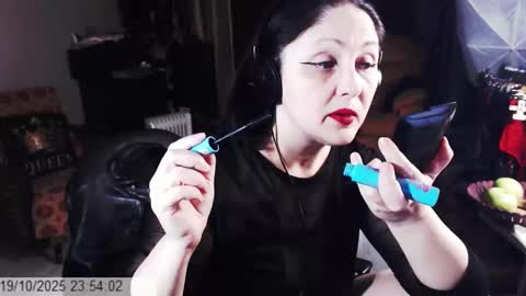 Empress online show from 19, 10, 2025