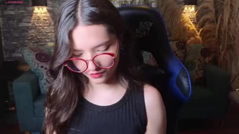 Snapshot of imrockstaer chatting on 6, 11, 2025 Karen online show from 6, 11, 2025