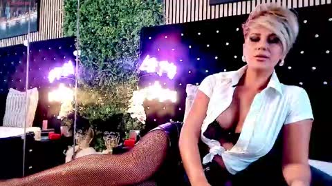 Snapshot of inanna_ishtar1 chatting on 14, 10, 2025 inanna_ishtar1 online show from 14, 10, 2025