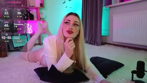  Dina  Help me reach 100 likes  online show from 27, 11, 2025