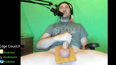 Snapshot of incredibleballbusting chatting on 19, 10, 2025 Beau Beckett online show from 19, 10, 2025