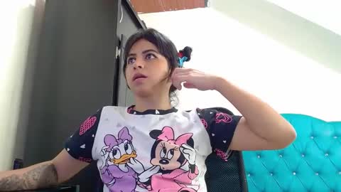 incubus_couple1 online show from 25, 1, 2025