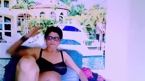 Femiez online show from 11, 12, 2024