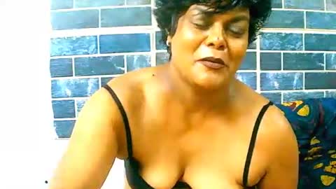 Snapshot of indiancherrypie chatting on 12, 12, 2024 indiancherrypie online show from 12, 12, 2024