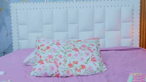 LITTLE AINHOA  online show from 9, 10, 2025