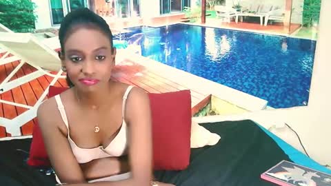 Leah online show from 2, 12, 2024