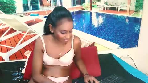 Leah online show from 2, 12, 2024