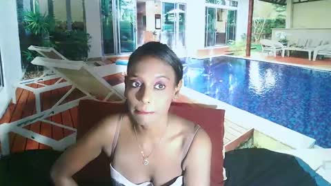 Leah online show from 11, 12, 2024