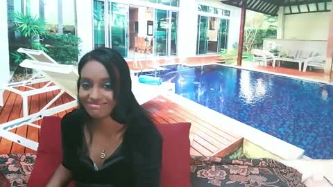 Leah online show from 13, 12, 2024